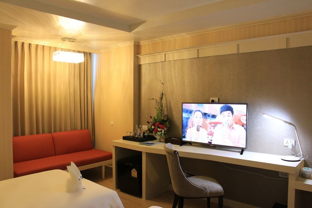 โรงแรมวีวิช V Wish Hotel Khon Kaen Zewnętrze zdjęcie